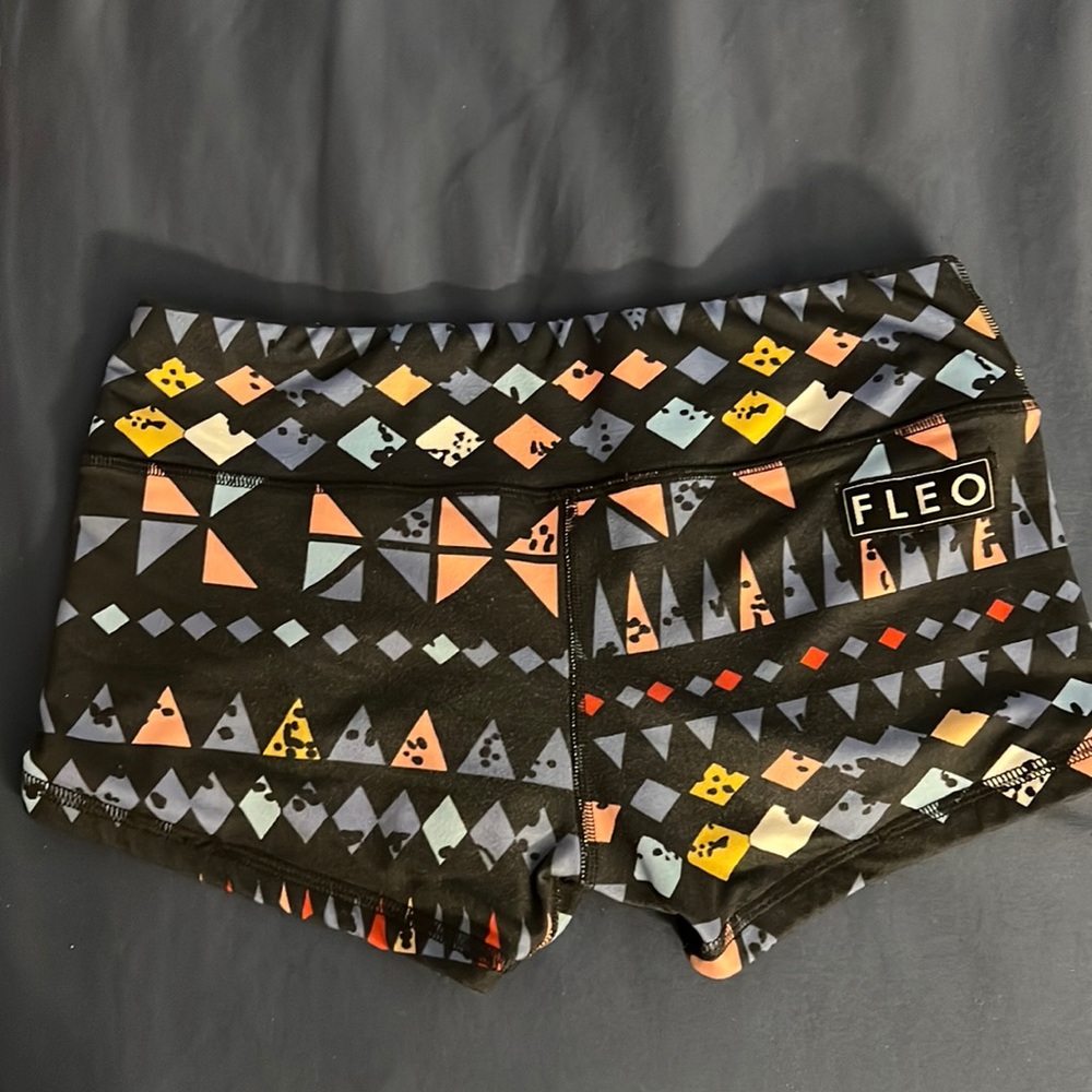 Feel workout shorts